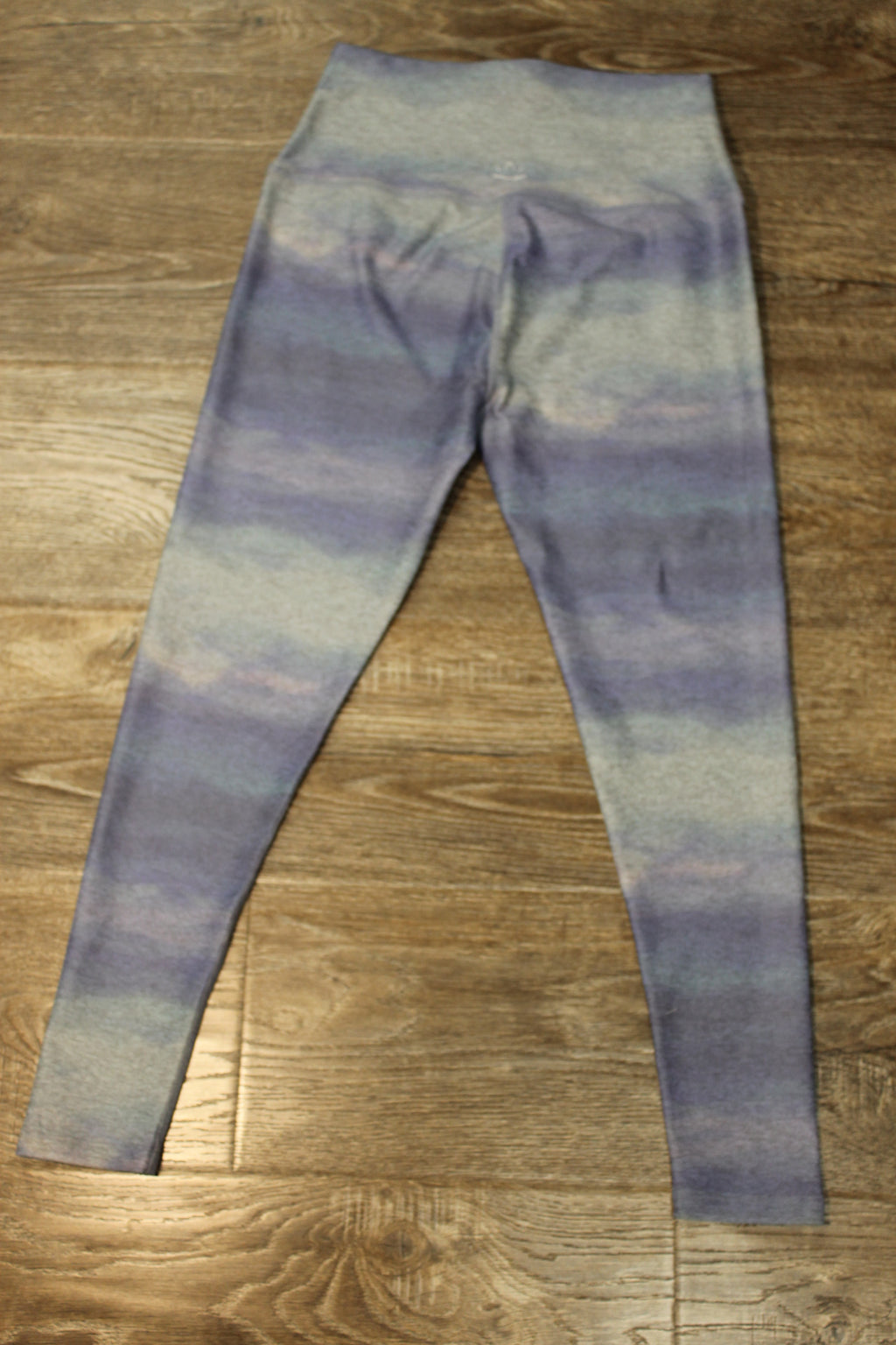 BY Water Color Waves Softmark Caught In The Midi HW Legging