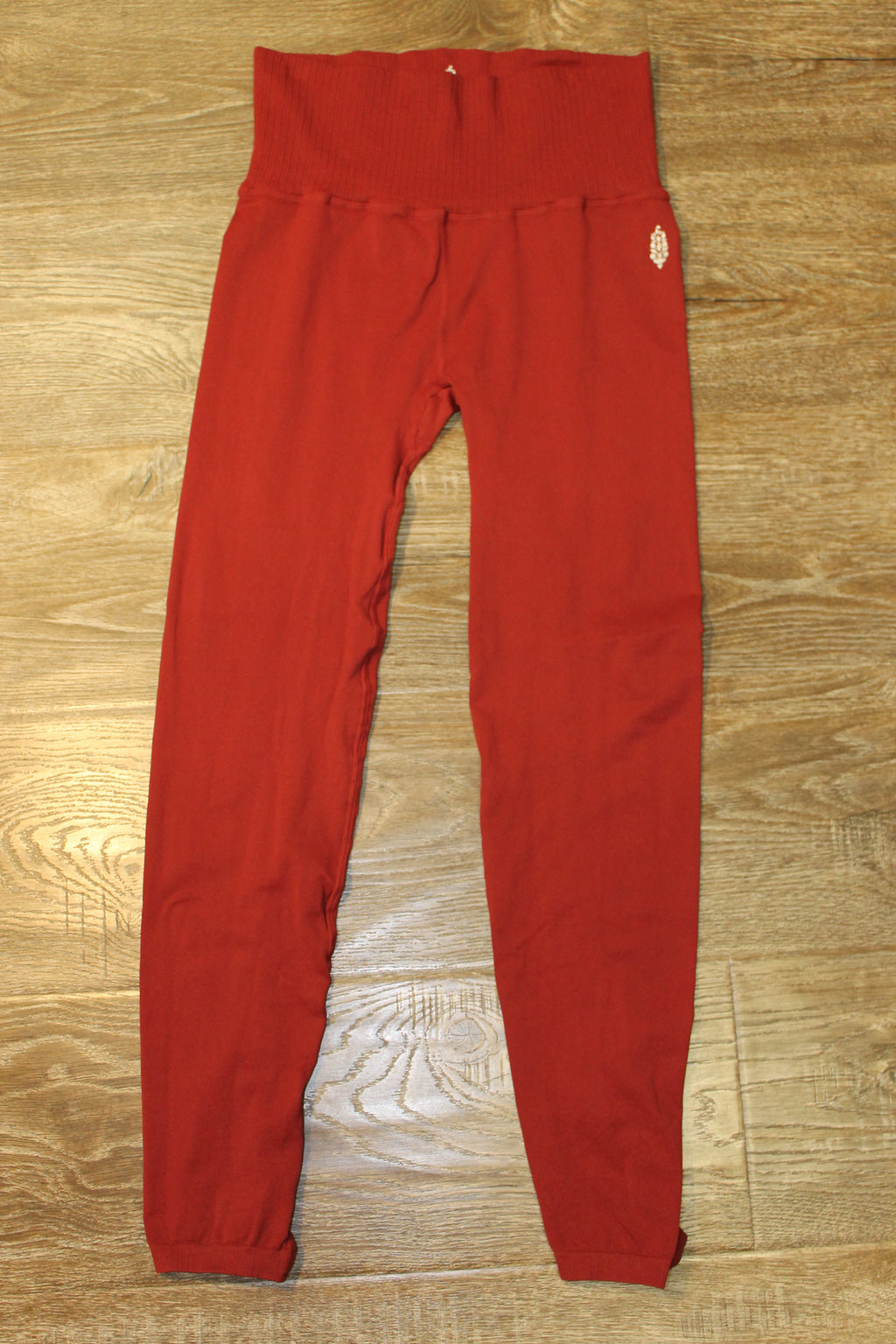 FPM Sour Cherry Good Karma Legging