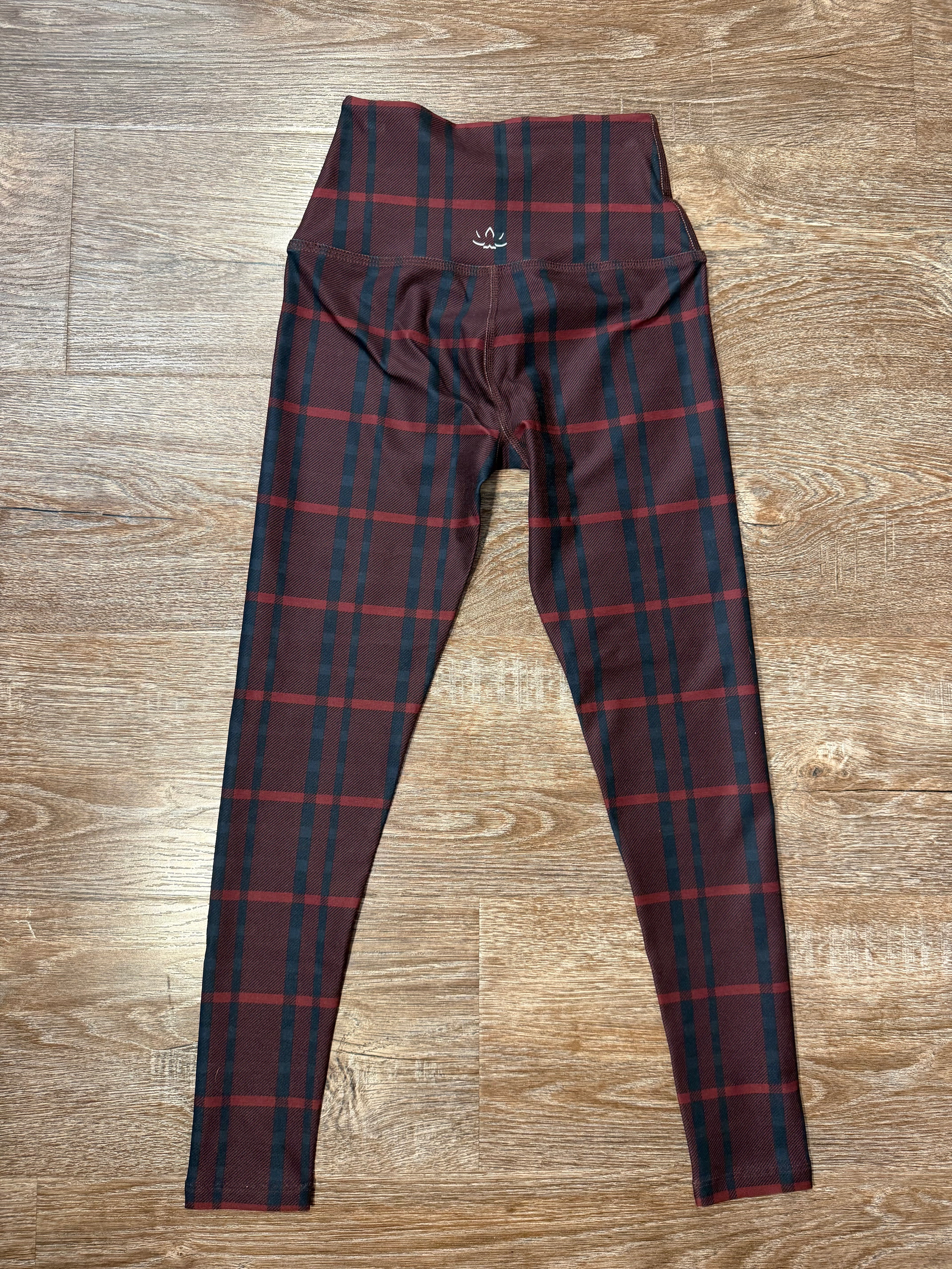BY Caught in the Midi Legging